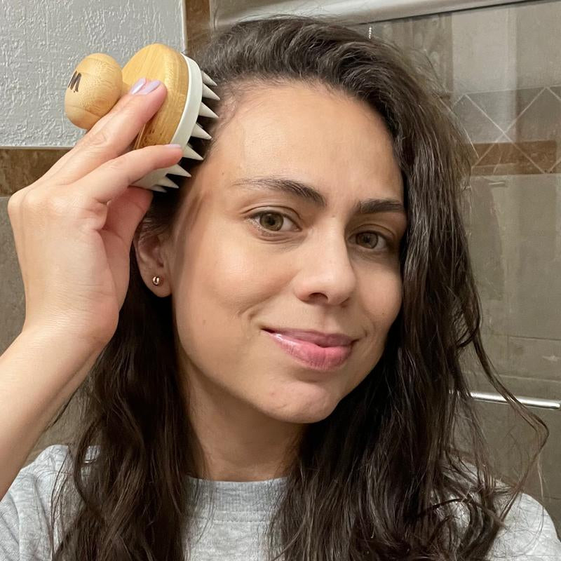 MASAMI Wabi Sabi Scalp Scrubber | Healthy Scalp | Easy to Use | Exfoliation | Scalp Health | Relaxation | Shower | Haircare | Hair Growth | Sustainable | Bath | Personal Care