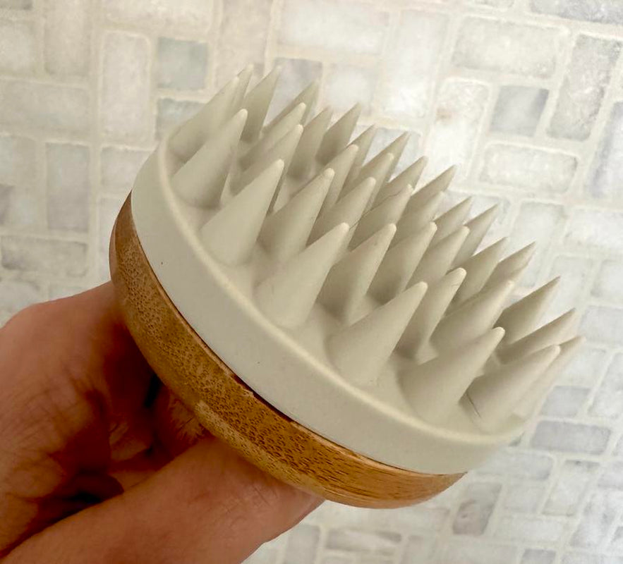 MASAMI Wabi Sabi Scalp Scrubber | Healthy Scalp | Easy to Use | Exfoliation | Scalp Health | Relaxation | Shower | Haircare | Hair Growth | Sustainable | Bath | Personal Care
